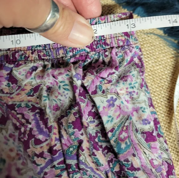 🛒🛍️💥Gently used Blair medium plum scroll midi skirt beautiful purple print - Picture 10 of 10